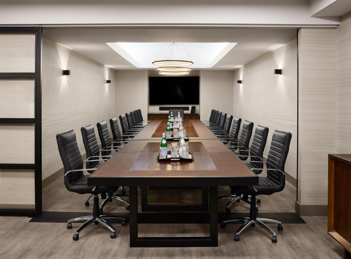 Gansevoort Meatpacking Hotel Ню Йорк Екстериор снимка Boardroom at the Westin Palace, Madrid
