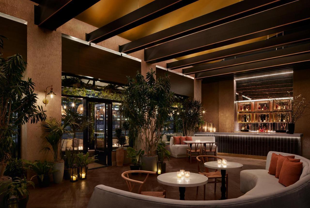 Gansevoort Meatpacking Hotel Ню Йорк Екстериор снимка The Bar at The Standard London